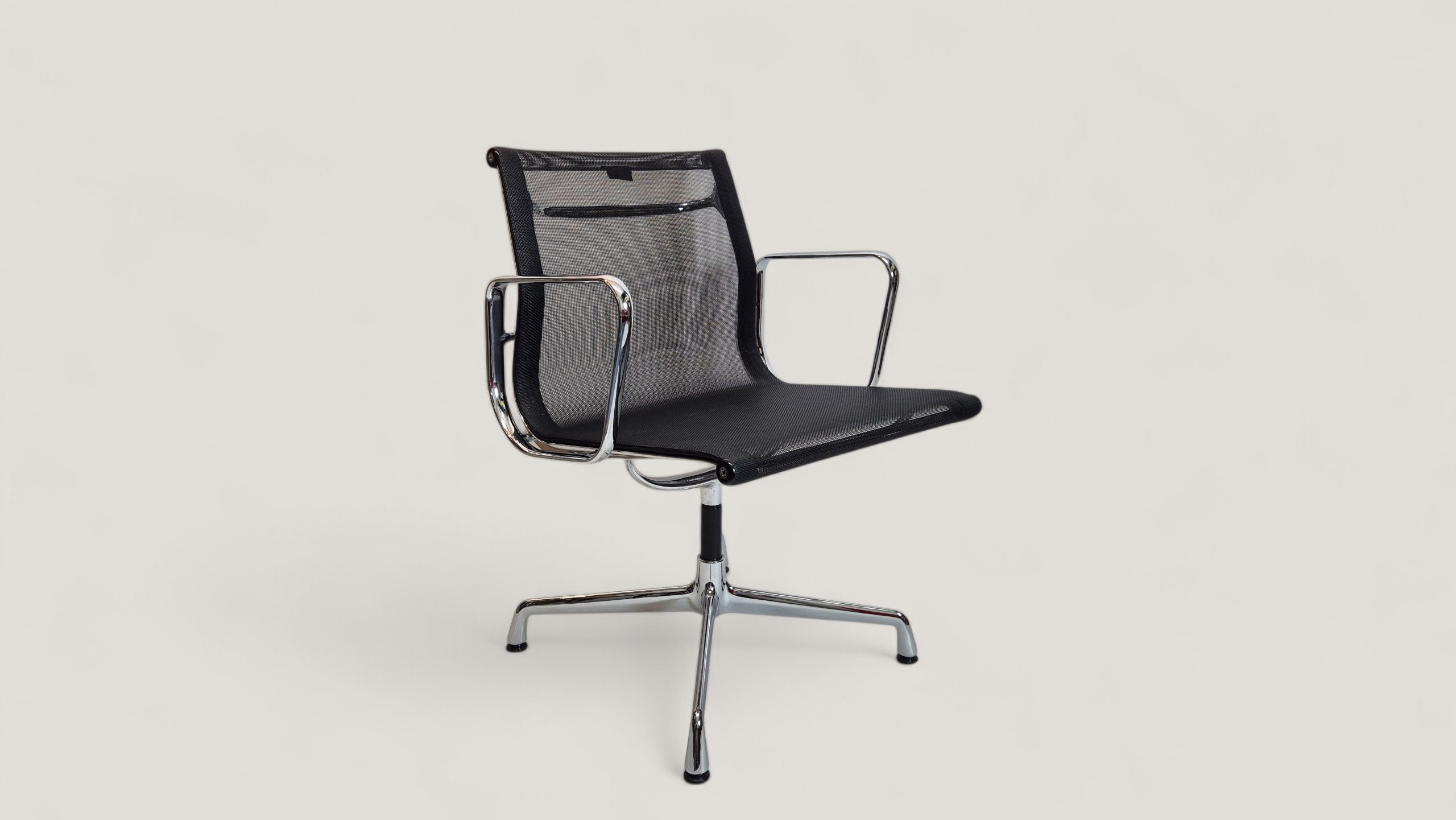 Original VITRA Eames Alu Chair EA 108 Mesh Netz Stuhl – Bild 2