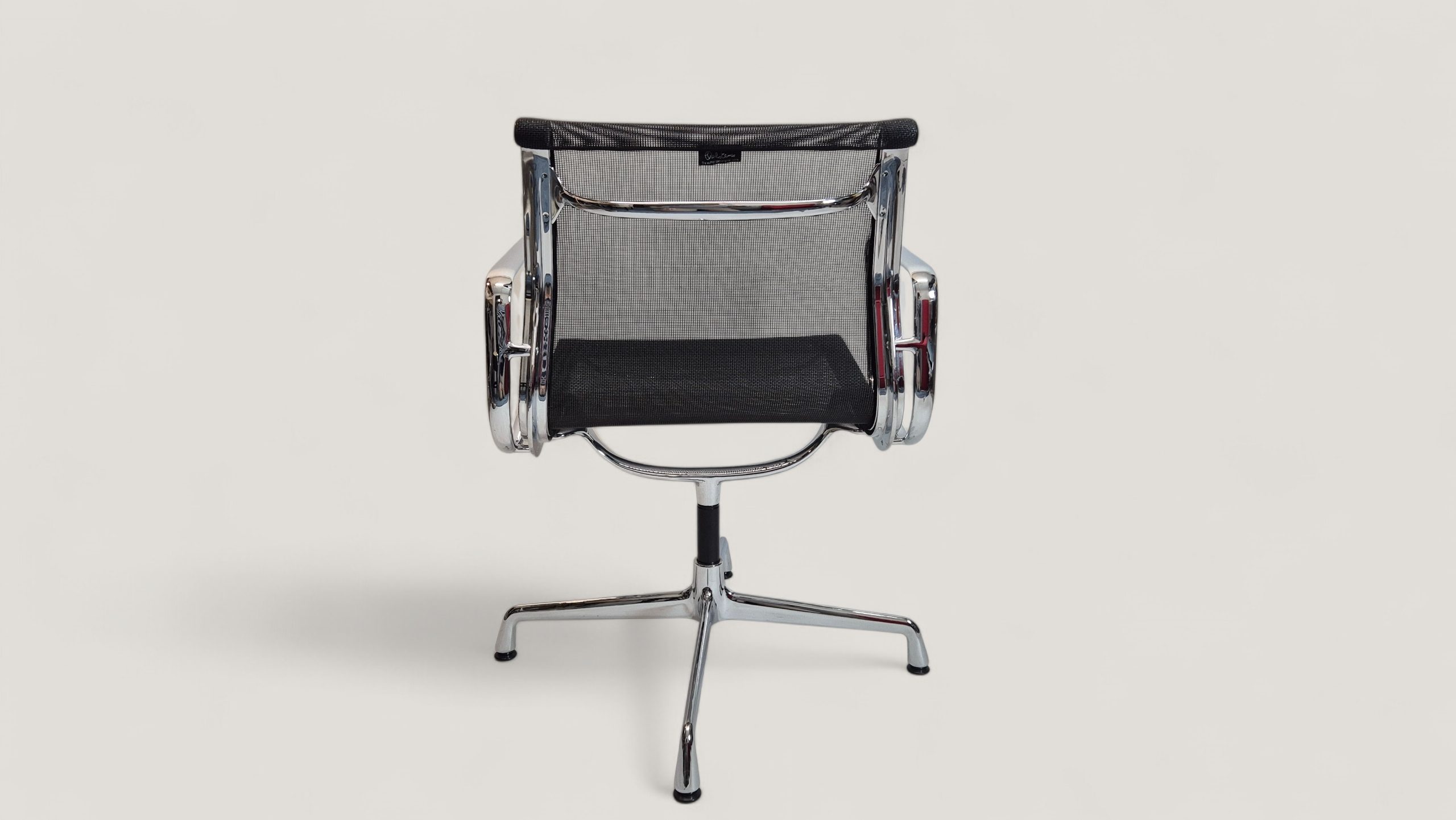 Original VITRA Eames Alu Chair EA 108 Mesh Netz Stuhl – Bild 4