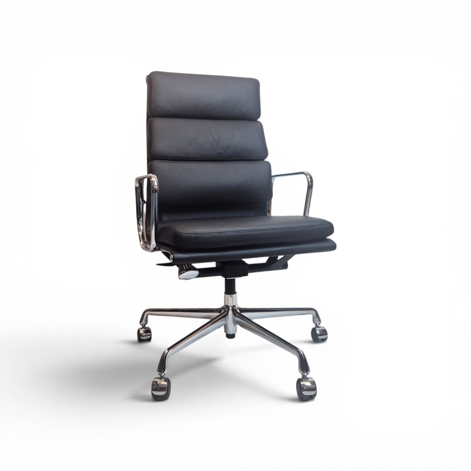VITRA Eames Aluminium Chair EA 219 gebraucht Leder schwarz neuwertig – Bild 2
