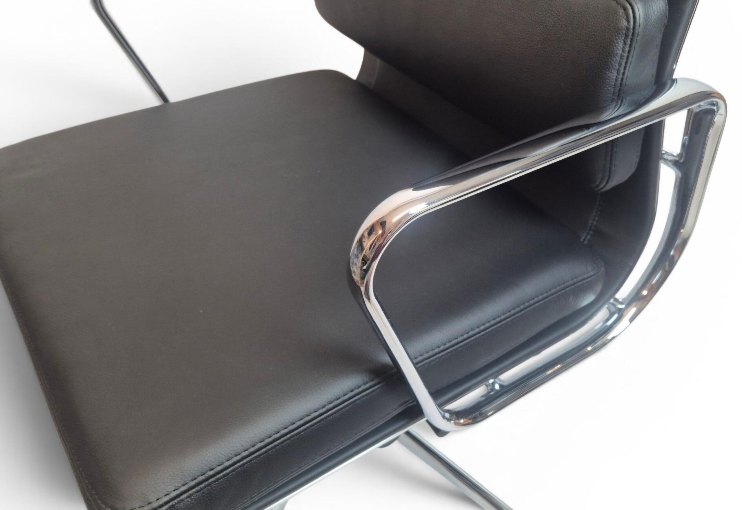 VITRA Eames Aluminium Chair EA 219 gebraucht Leder schwarz neuwertig – Bild 9