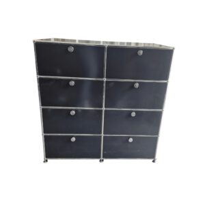 USM Haller Highboard 4x2 Graphitschwarz gebraucht | 8 Schubladen | Verchromtes Stahlgestell | Original in der Frontalansicht von vorne
