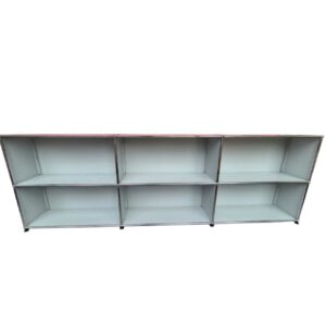 USM Haller Sideboard 3x2 gebraucht | Lichtgrau Stahlblech | Pulverbeschichtet | Original in der Frontalansicht von vorne