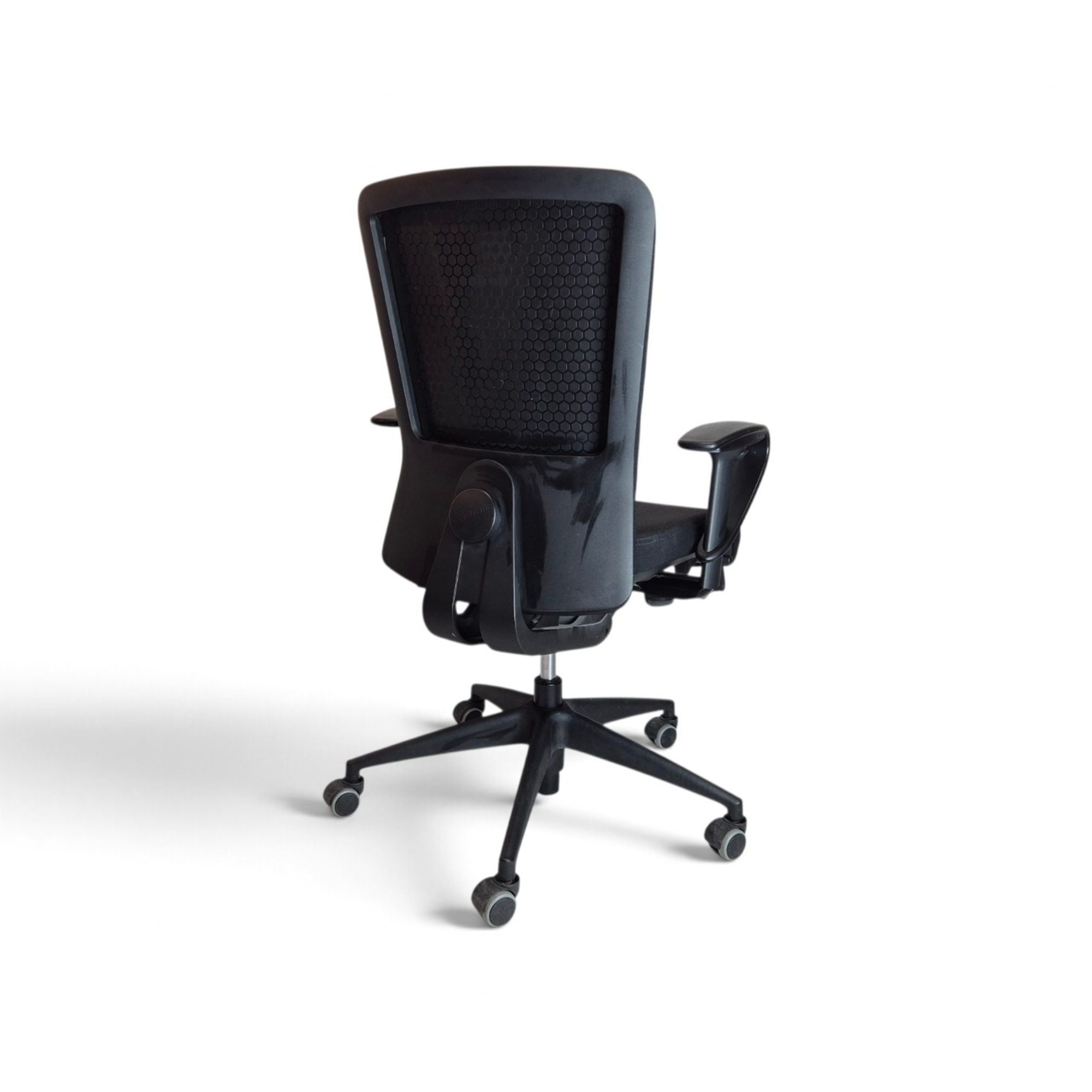 Girsberger Bürodrehstuhl gebraucht, Schwarz Stoff, Ergonomisch Black Edition, Original schräg von hinten links